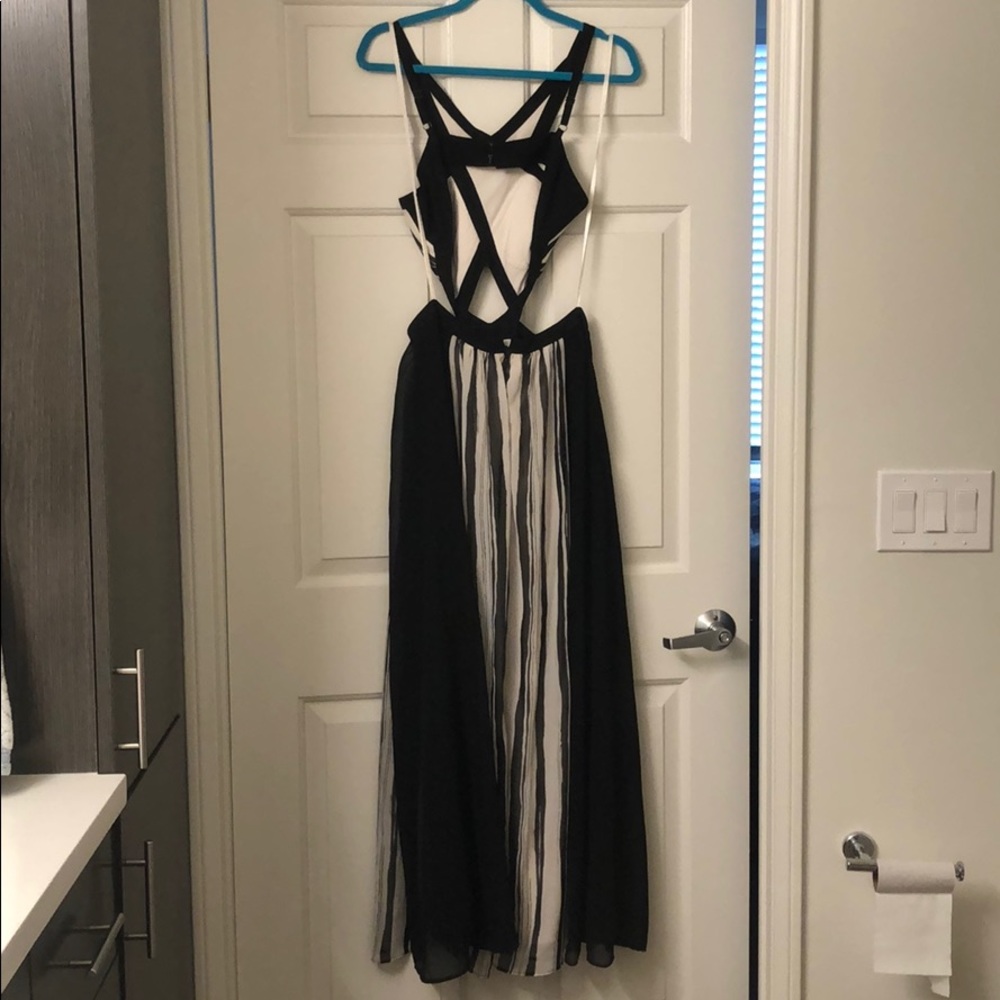 BCBG Maxi Dress - Picture 3 of 3